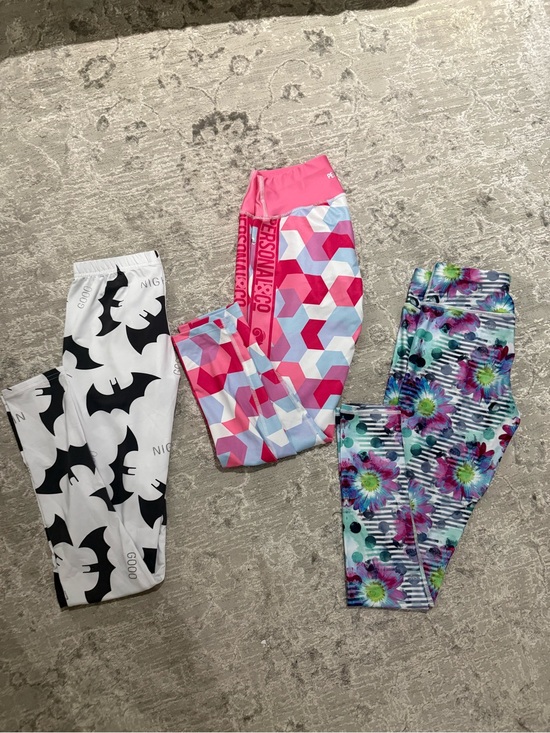 Pants - 3 Pink Geo Active Leggings - Unbranded - Size Small